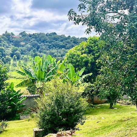 Chacara Tha&Thi Cond Fechado Wi Fi Spa E Pisc Aquececimento Solar Bom Jesus dos Perdões Exterior foto