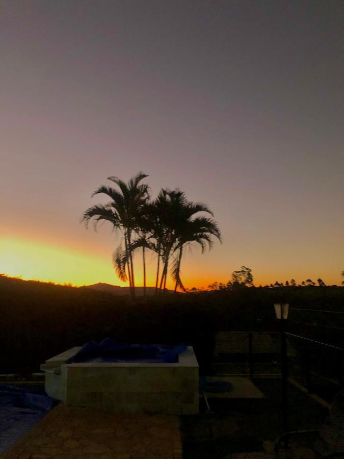 Chacara Tha&Thi Cond Fechado Wi Fi Spa E Pisc Aquececimento Solar Bom Jesus dos Perdões Exterior foto